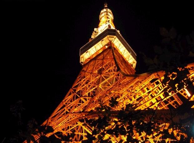 No, it isn't the Eiffel Tower but t.. Youkoso in Japan !